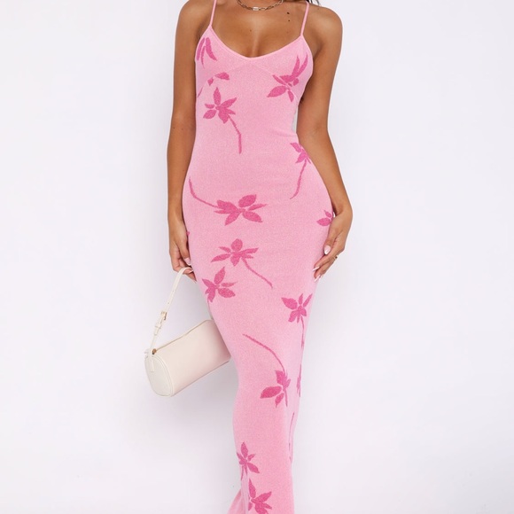 White Fox Boutique Dresses & Skirts - White Fox Boutique Pink Floral Maxi Dress